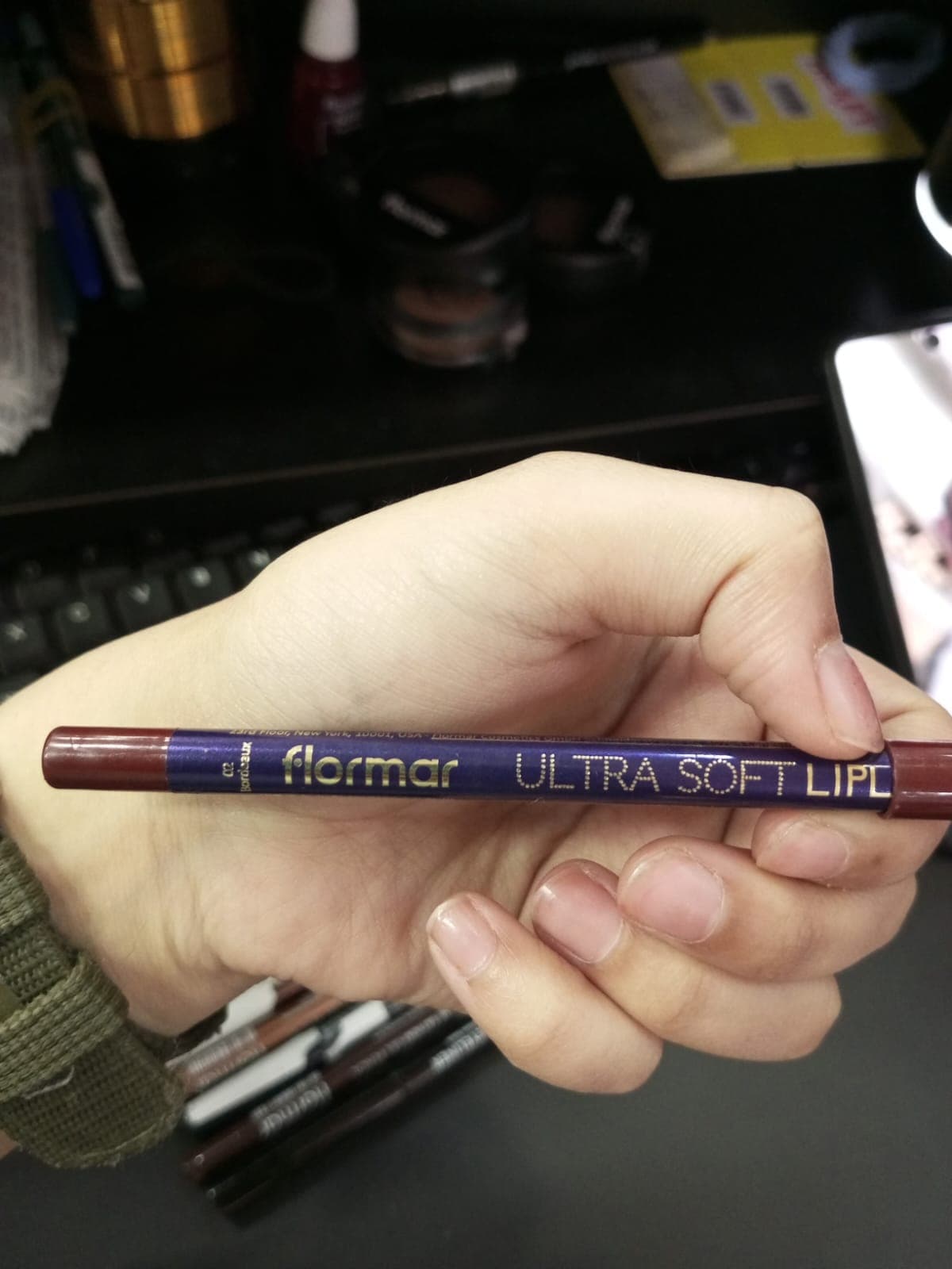 ULTRA SOFT LIPLINER